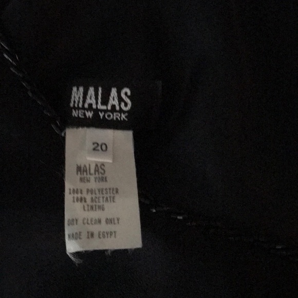 Long black dress - Picture 3 of 3